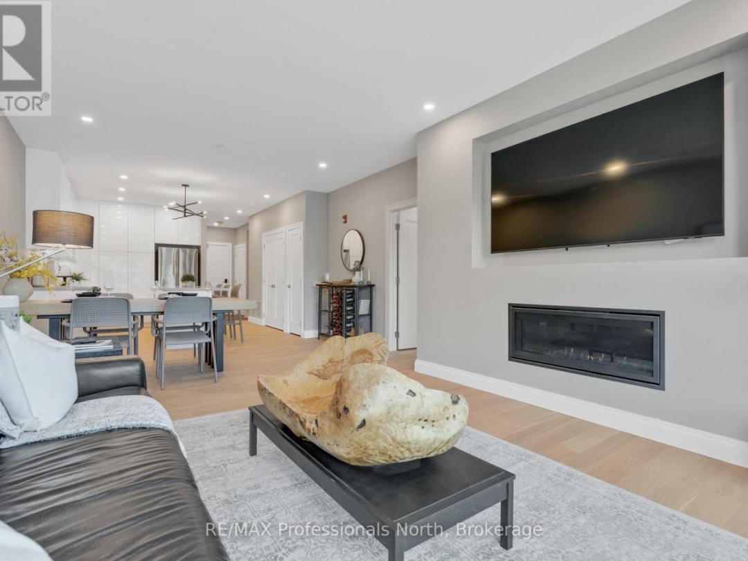 105 - 32 BRUNEL ROAD, Muskoka River
