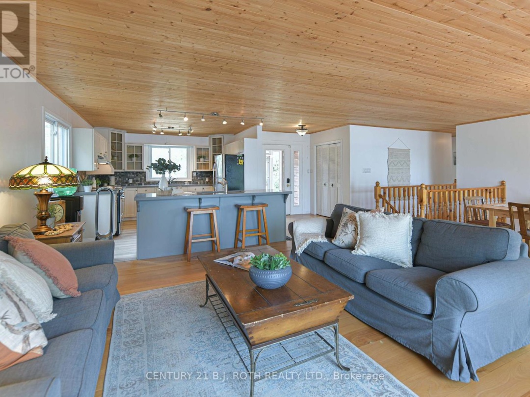 71 CAMPBELL BEACH ROAD, 