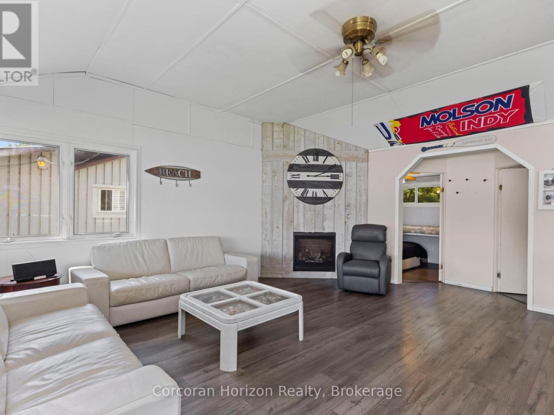 68 Wolverine Beach Rd, Georgian Bay