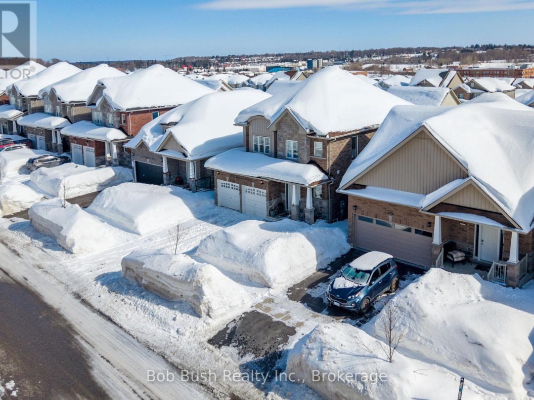 3067 Monarch Drive, Orillia