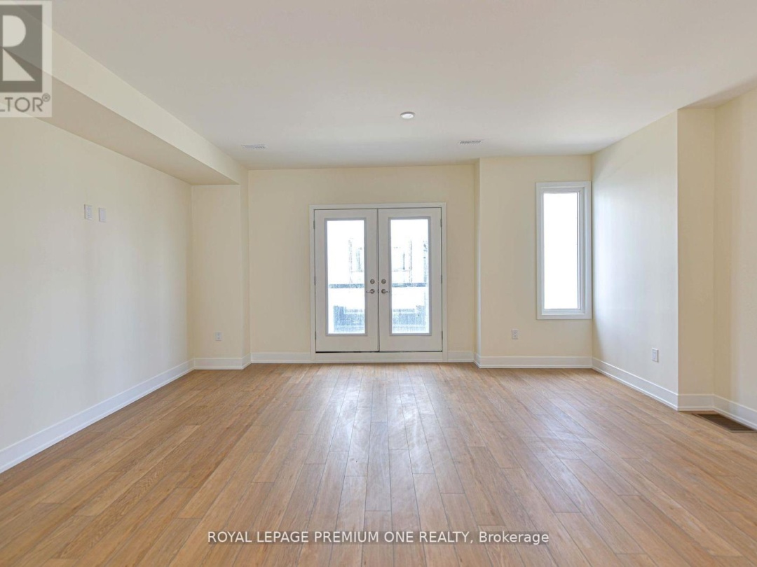 12 MARINER'S PIER WAY, 