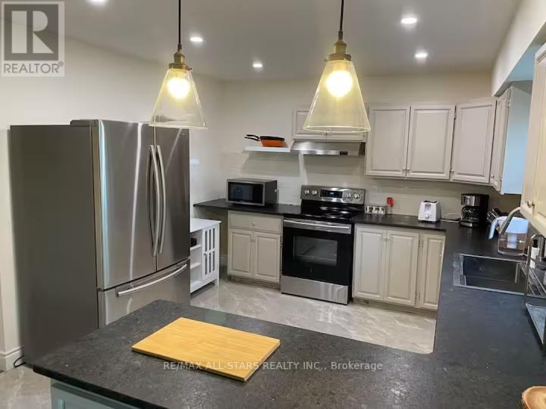 382 COUNTY RD 36, Trent Lakes