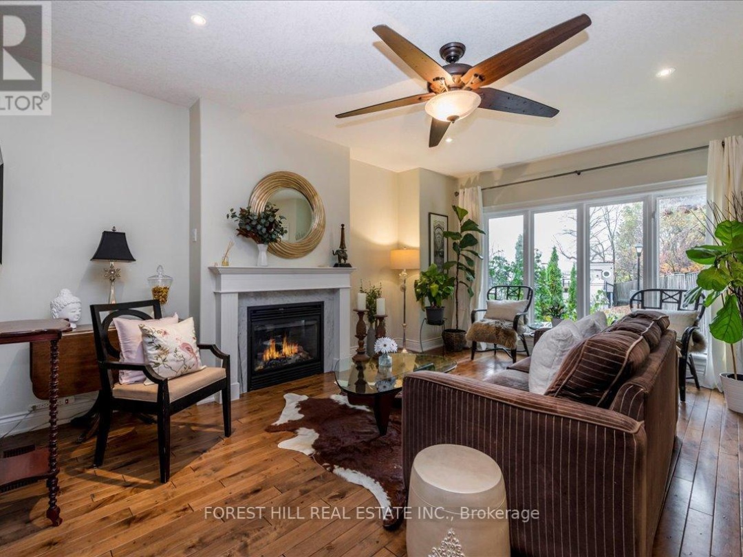 10 - 10 INVERMARA COURT, 