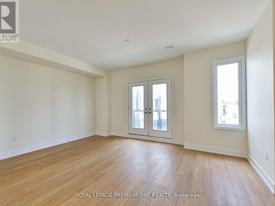 12 MARINER'S PIER WAY, 