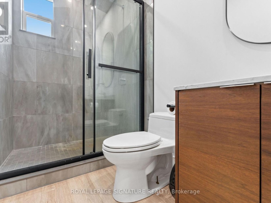 44 SUNNYSHORE PARK DRIVE, 