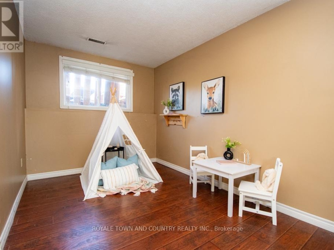 187 SKYLINE ROAD, 