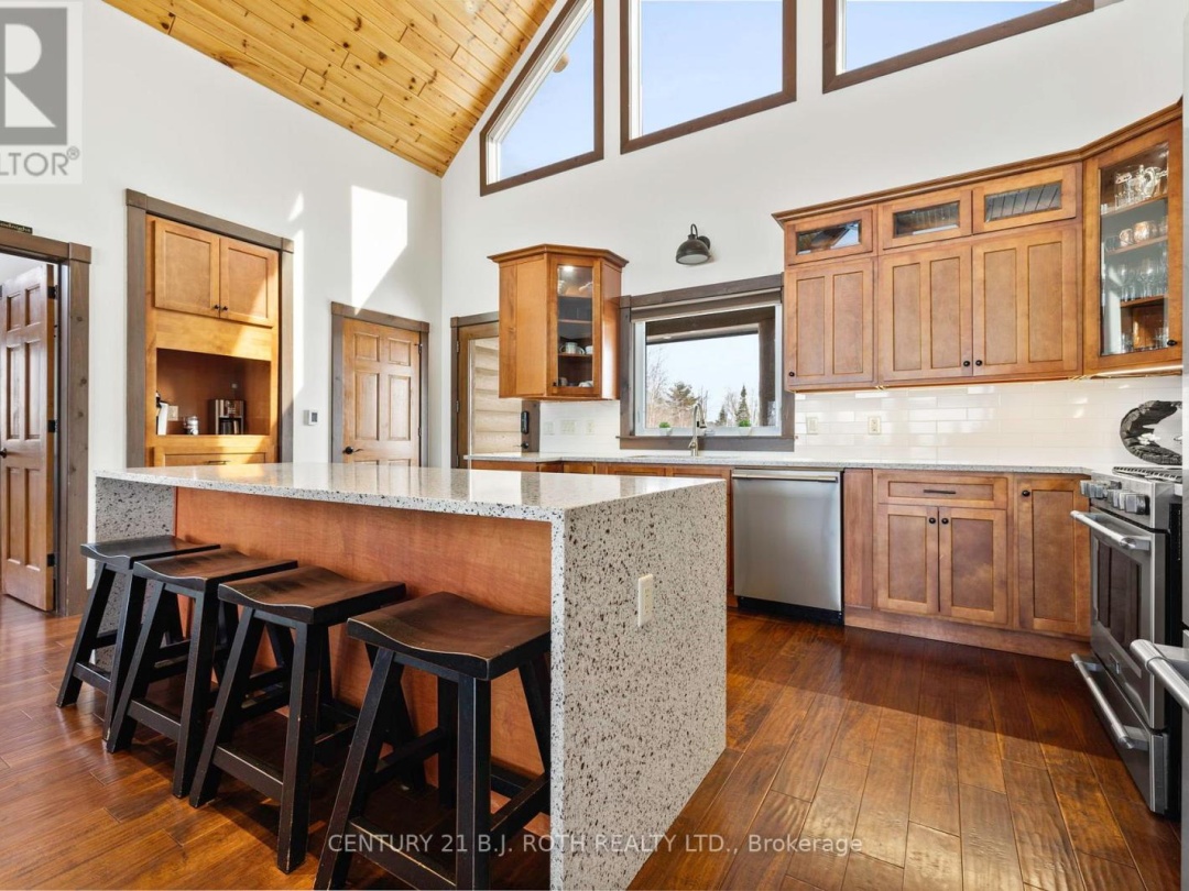 64 MCCORDS ROAD, Manitouwabing River