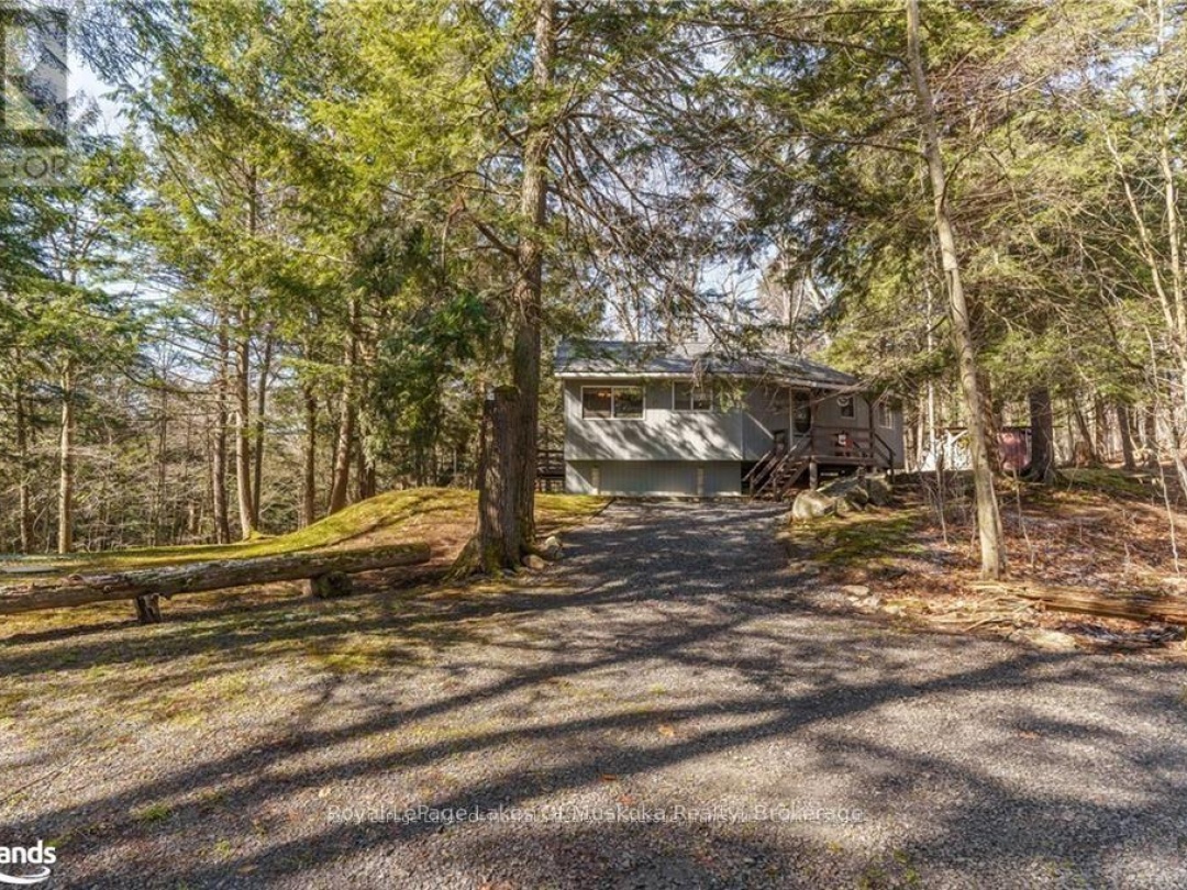 32 MAPLE LEAF DRIVE, Lake Vernon
