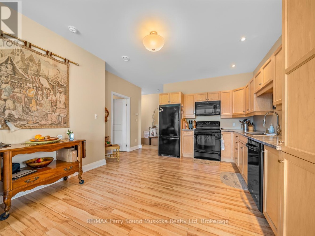 304 20 Silver Birch Court, Parry Sound