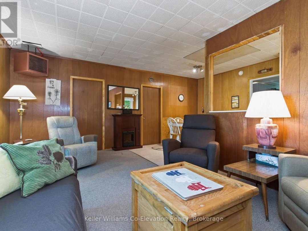 3 CROSSINGVIEW LANE, 