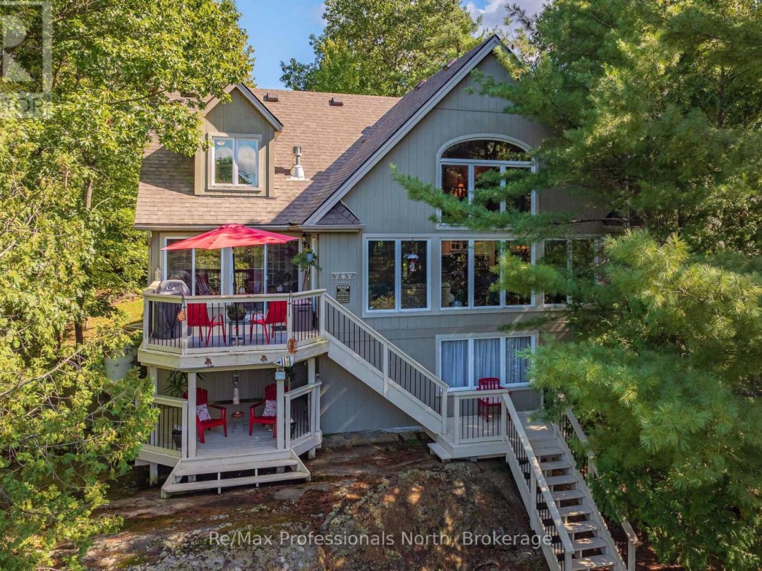 1005 LAIDLAW AVENUE, 