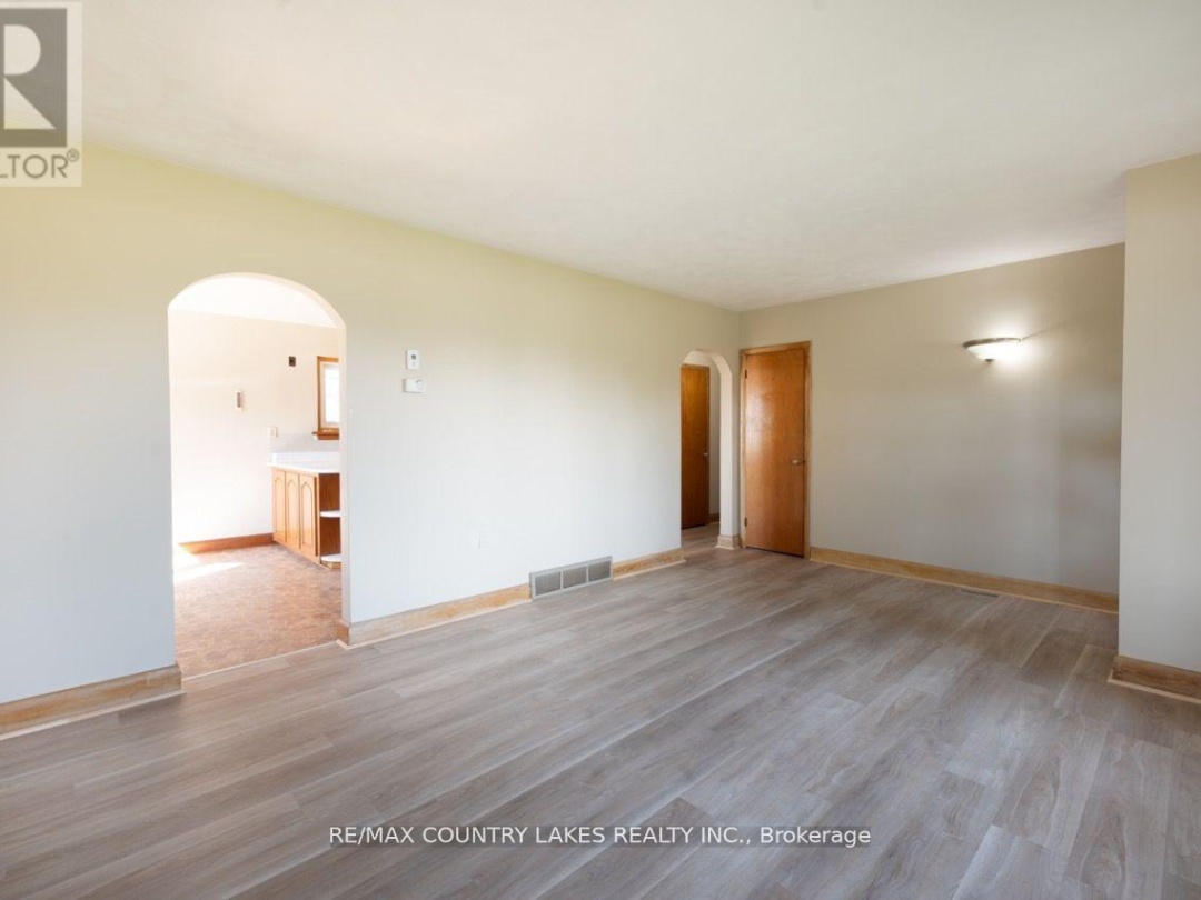 895 HIGHWAY 7 ROAD, 