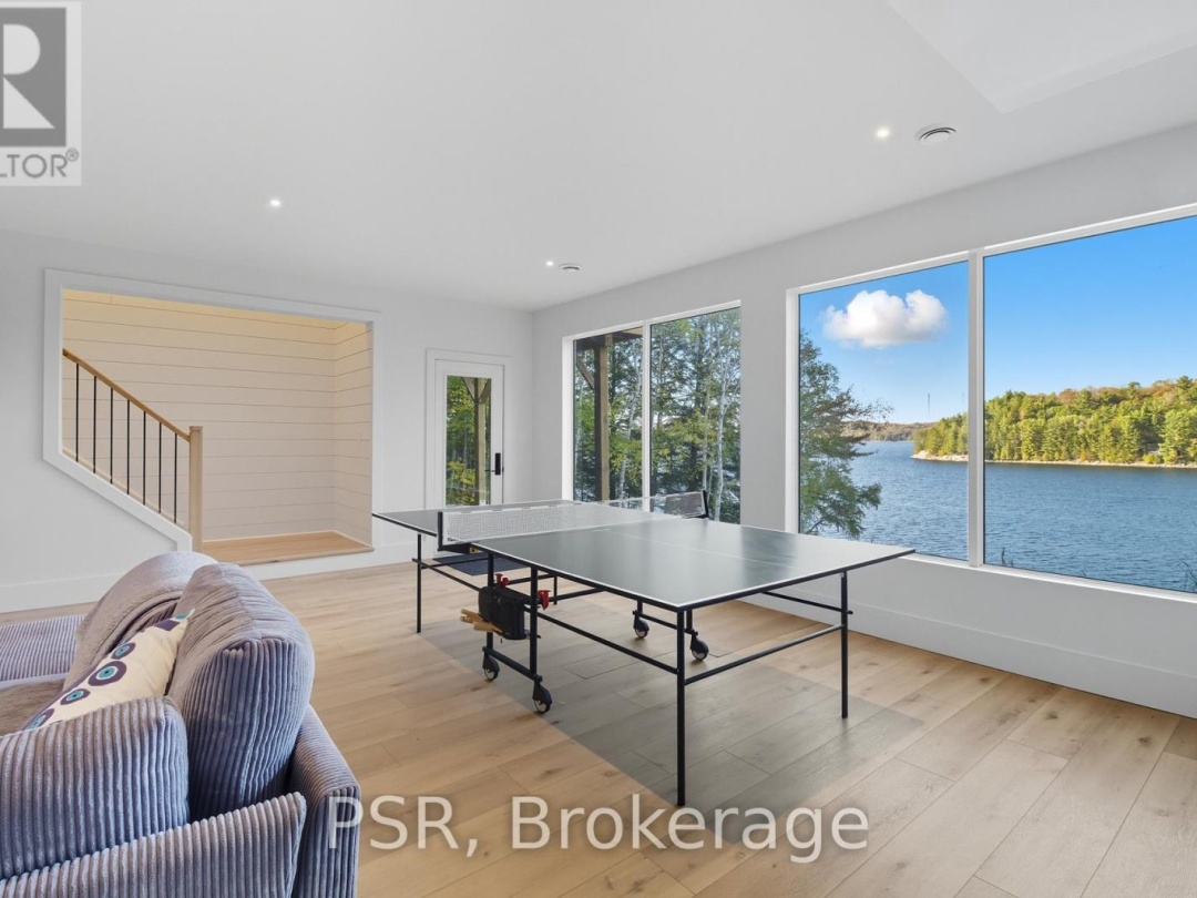 1399 BAYBREEZE LANE, 