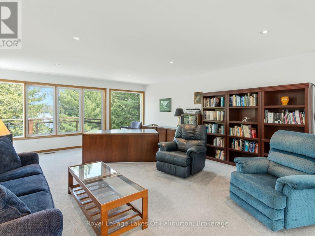 1089 PIONEER ROAD, 