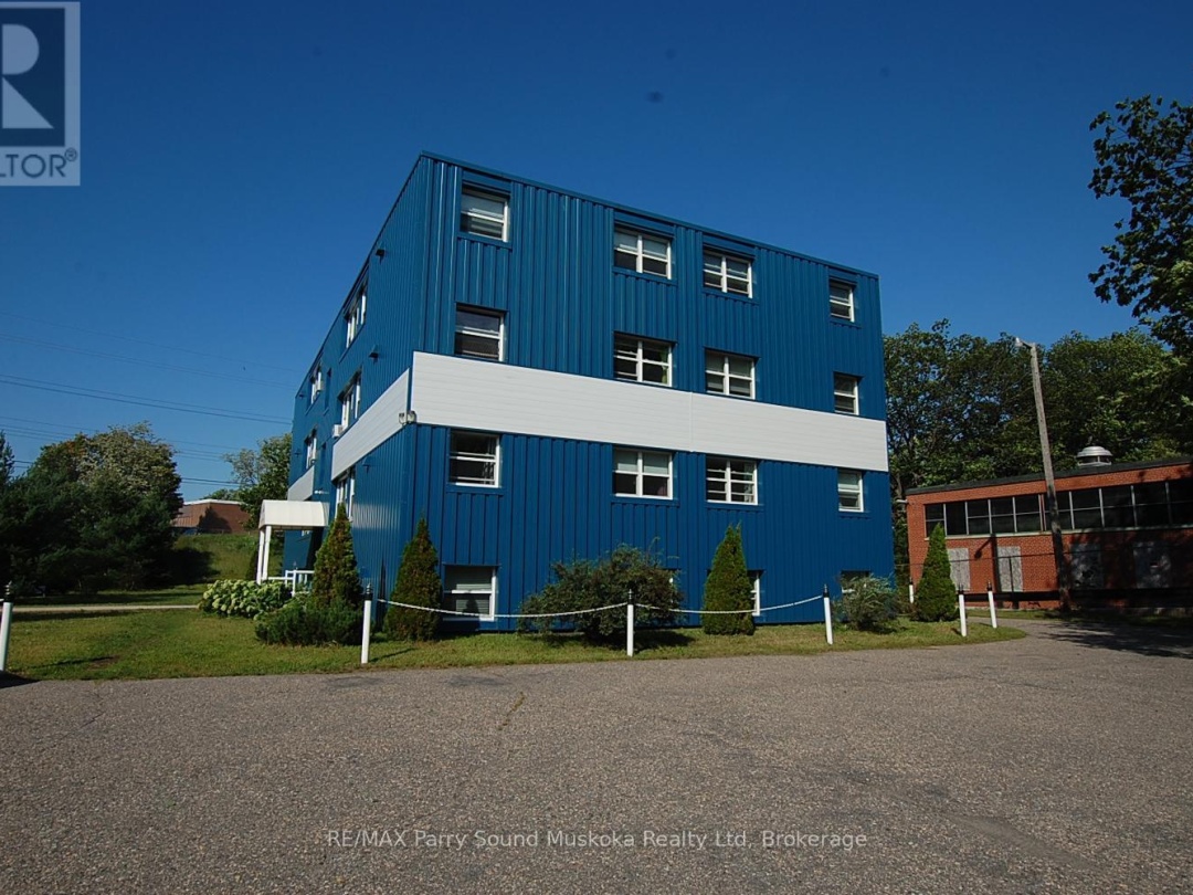 4 - 118 ISABELLA STREET, Parry Sound