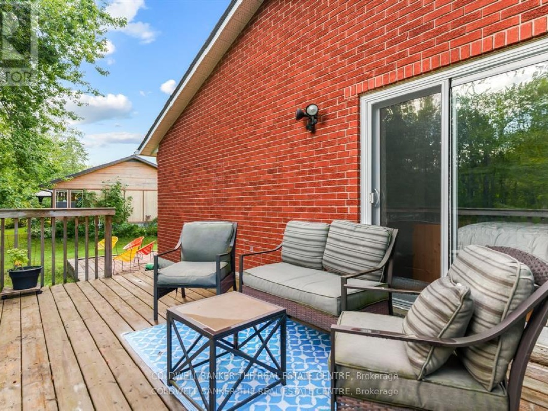 2656 WESTSHORE CRESCENT, 