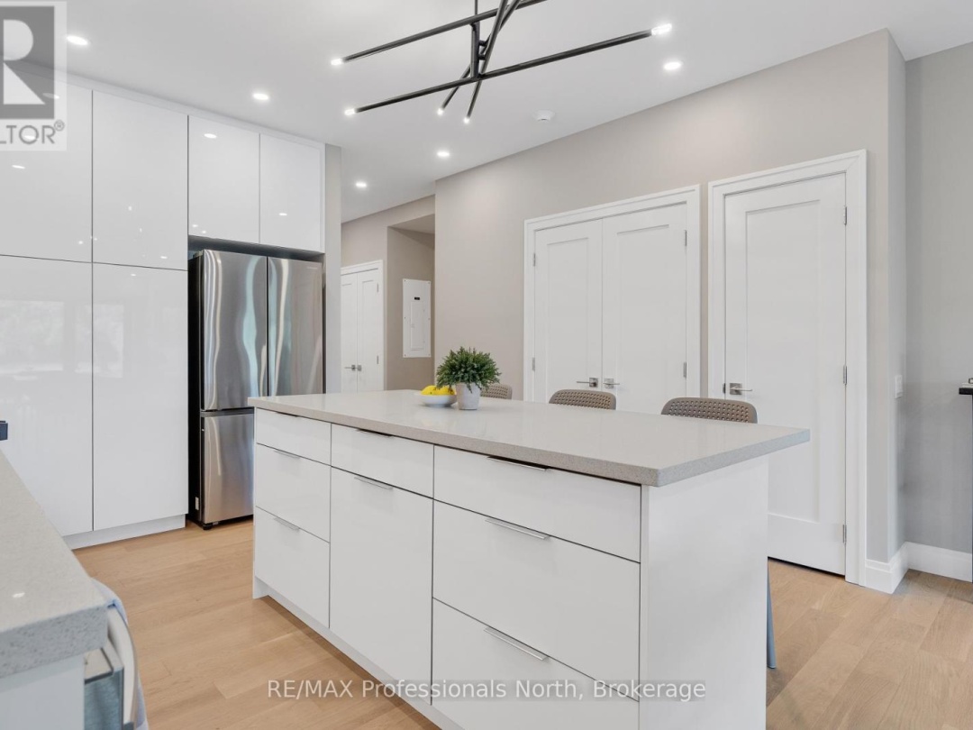 105 - 32 BRUNEL ROAD, Muskoka River