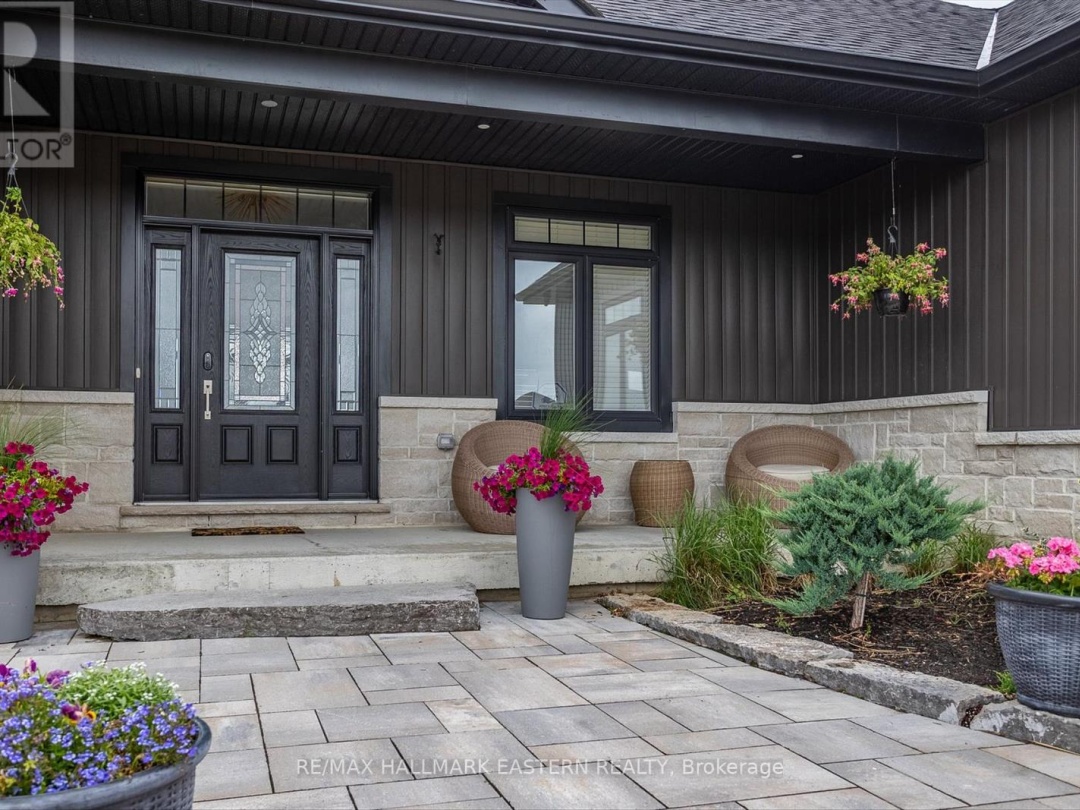 35 LAKEVIEW CRESCENT, 