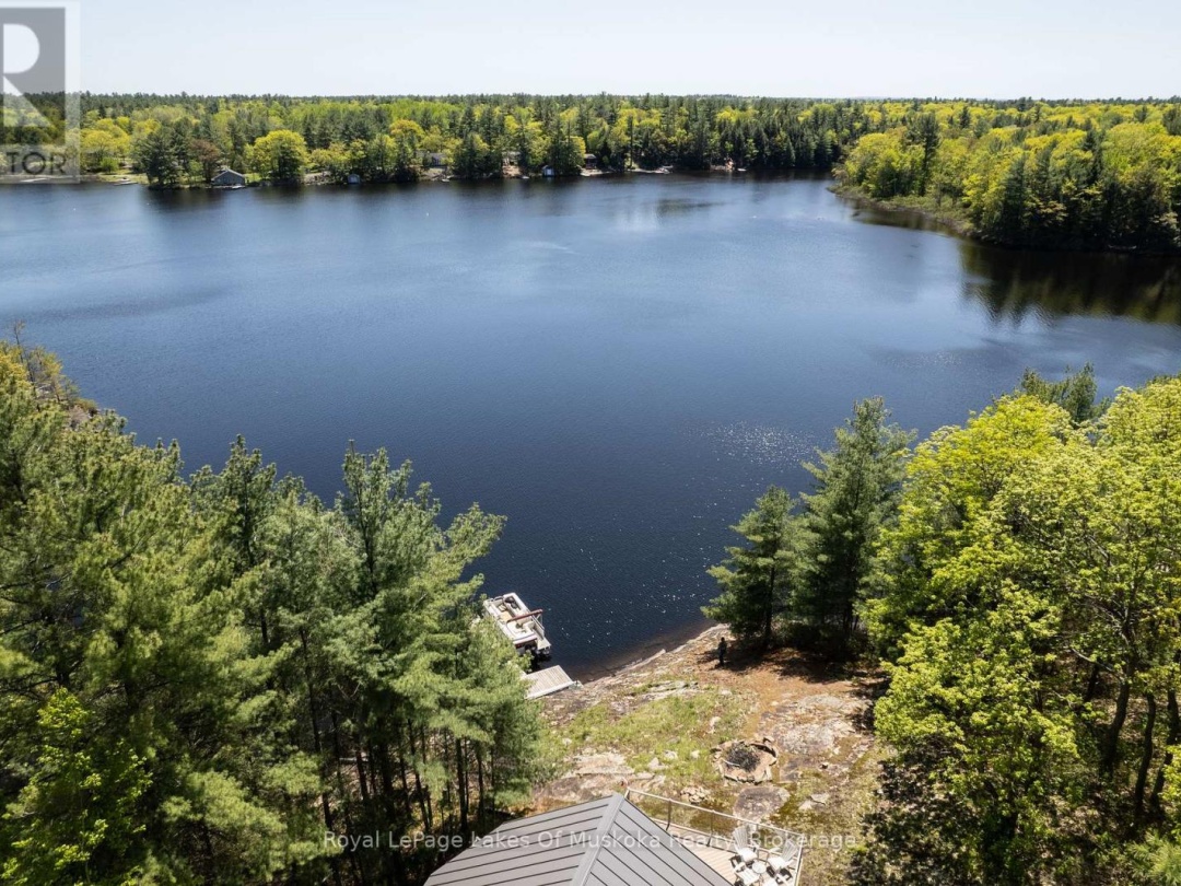 22 Mile Island, Morrison Lake