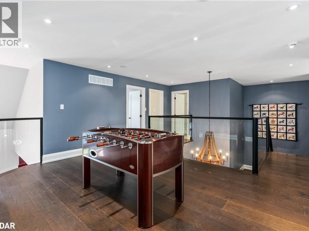1043 FORTUNES Trail, 