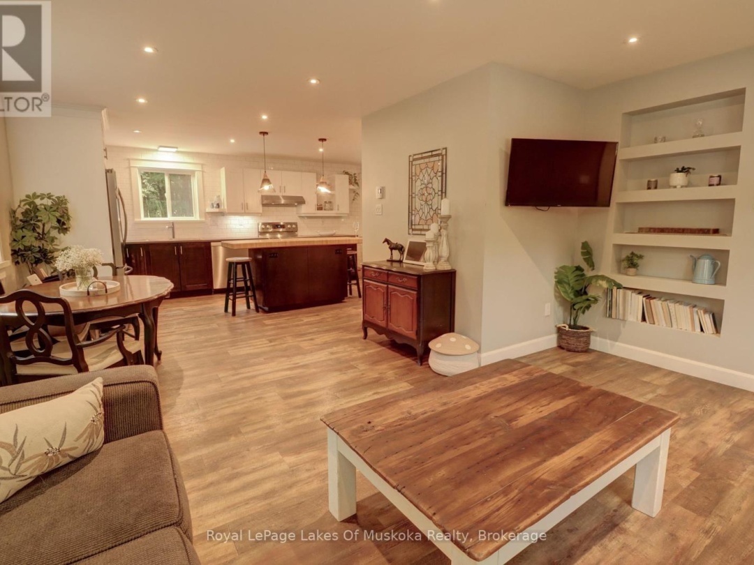 38 FLORENCE STREET W, 