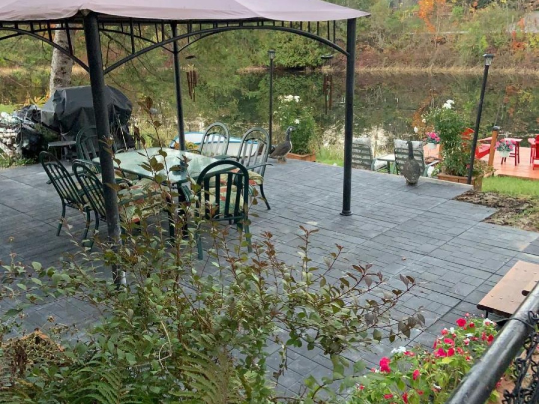 3741 CEDAR RAPIDS DRIVE S, 