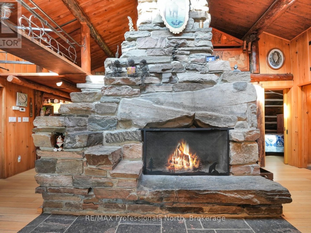 2718 WILKINSON ROAD, Kennisis Lake