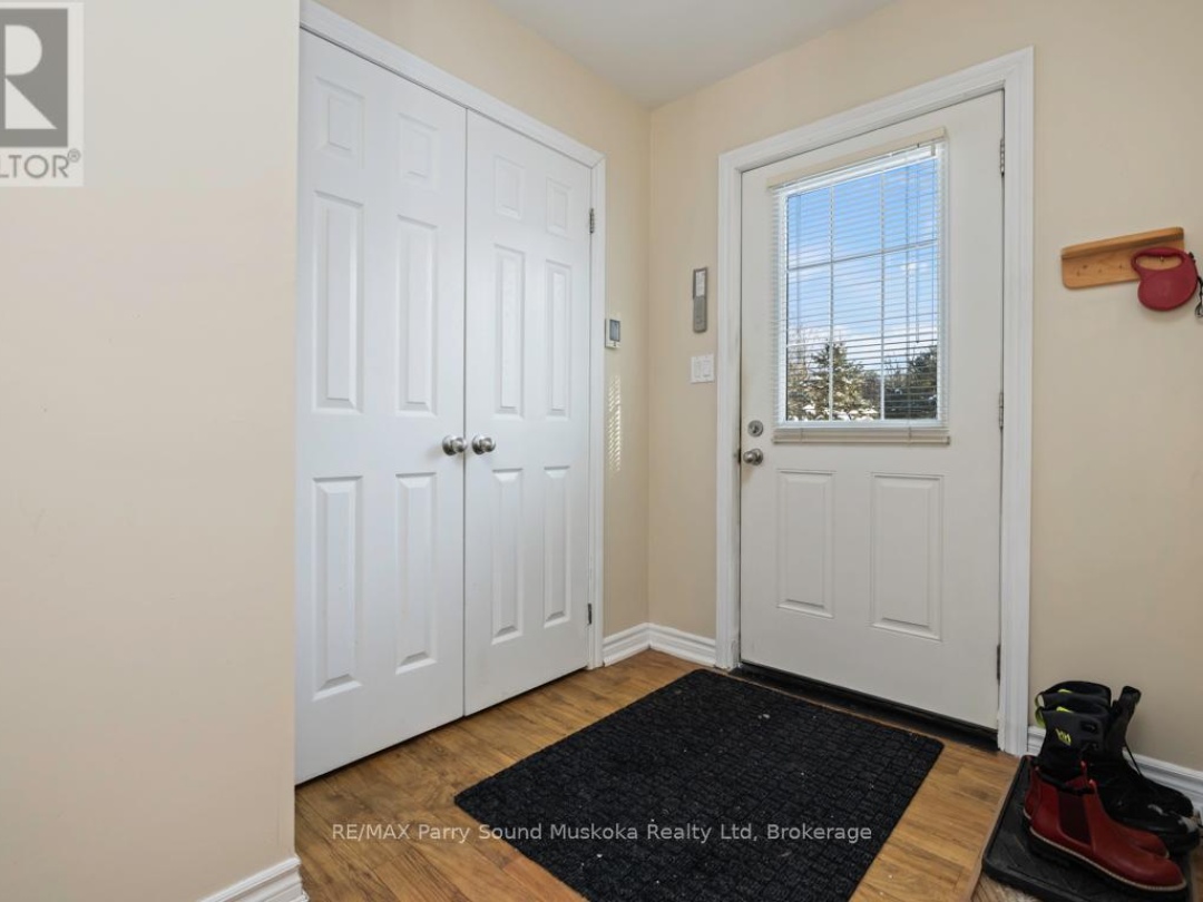 17 - 25 SEGUIN PLACE, 