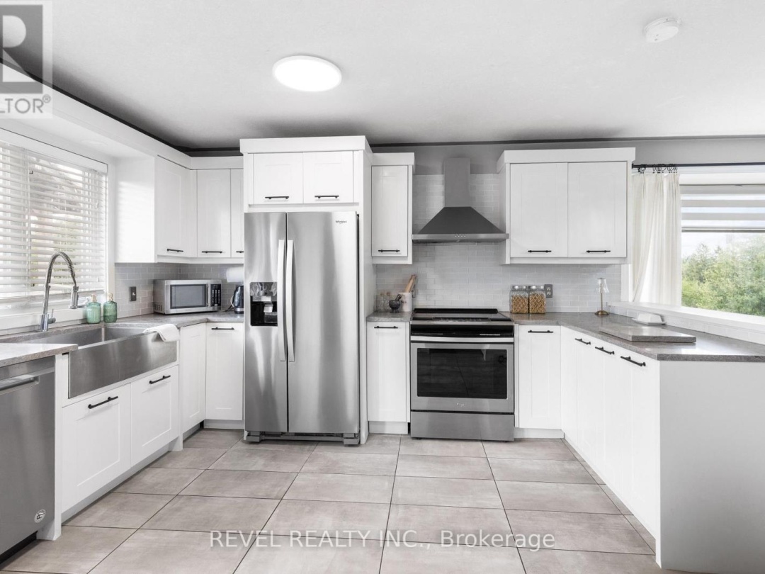 1578 STURGEON ROAD, 