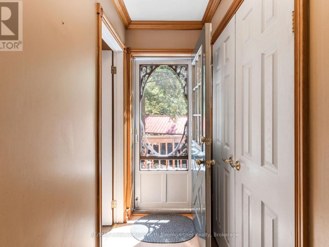 2766 Wilkinson Road, Kennisis Lake