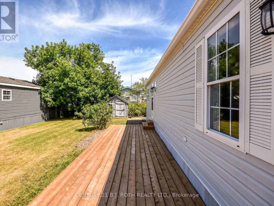 4113 ASH CRESCENT, 