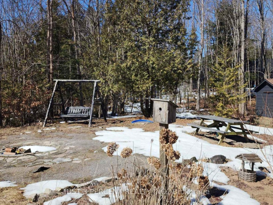 55 Northern Avenue, Little Bald Lake