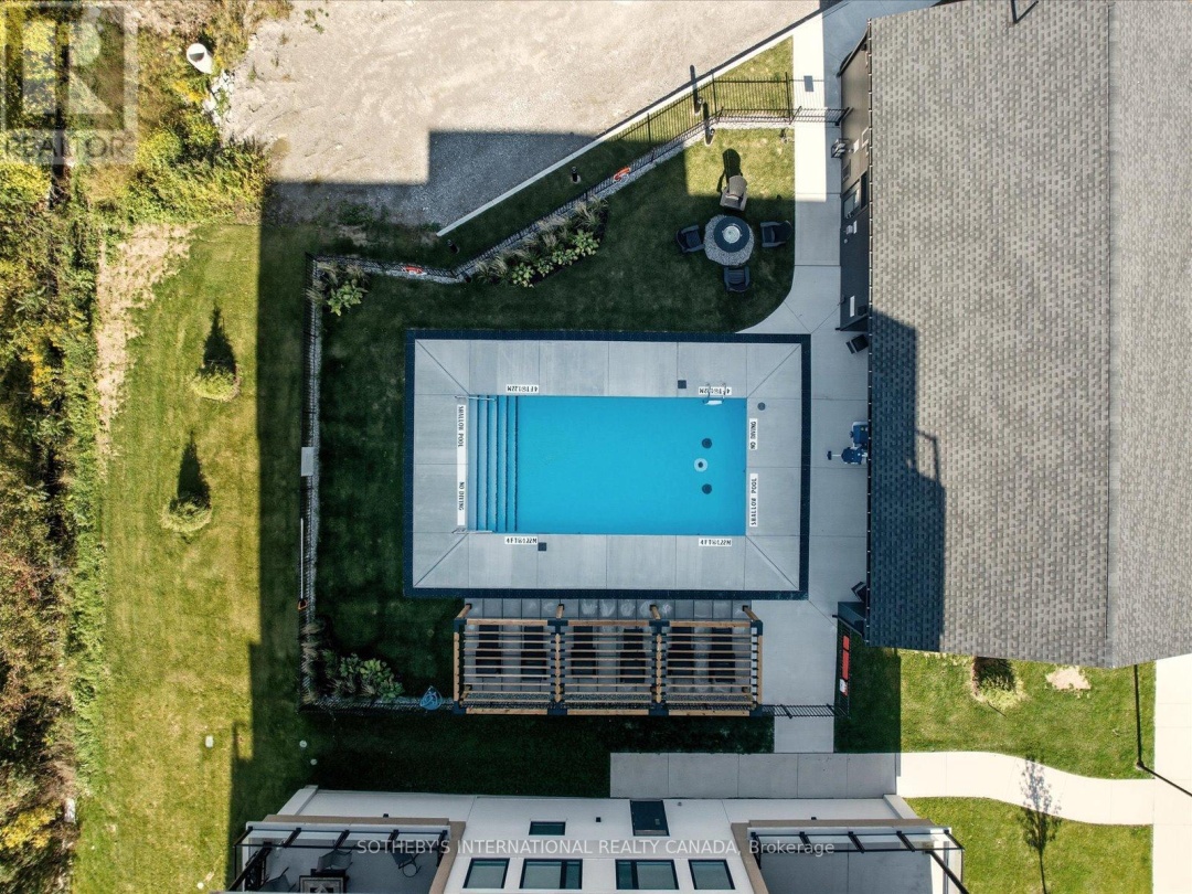 PENTHOUSE 1 - 19A WEST STREET N, 