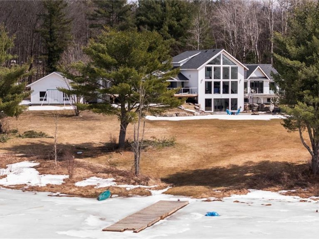 1331 South Monck Drive, Blanchard Lake