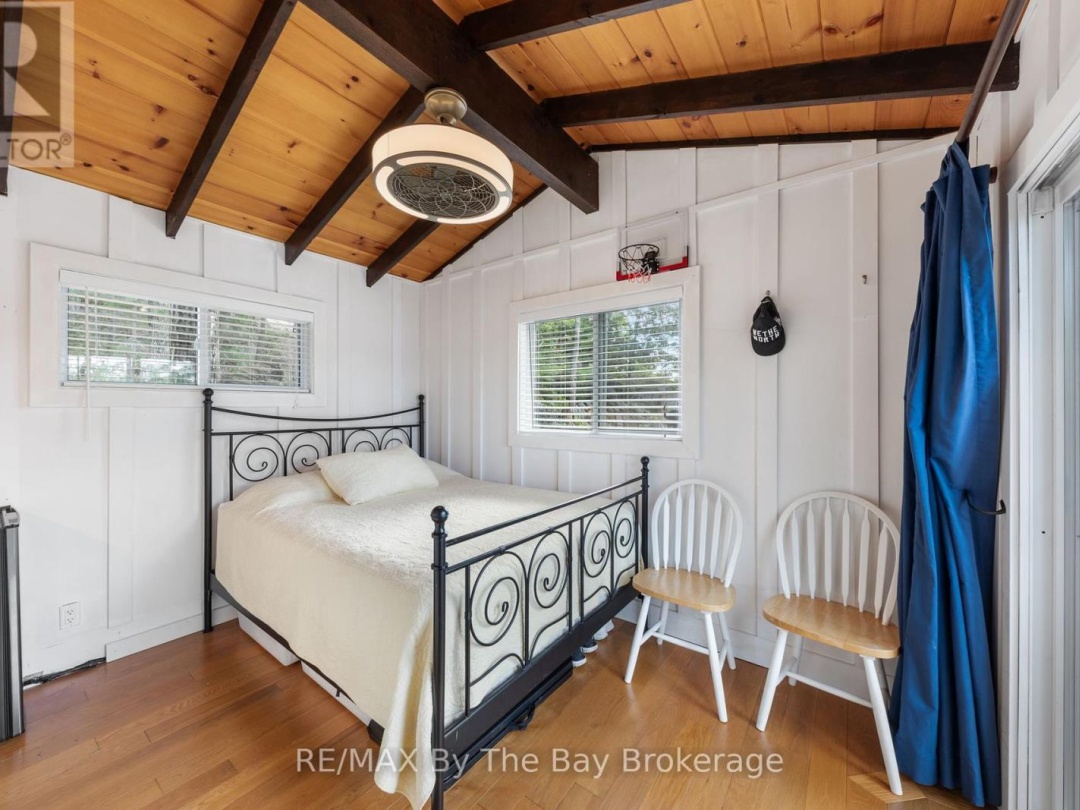 18588 GEORGIAN BAY SHORE, 