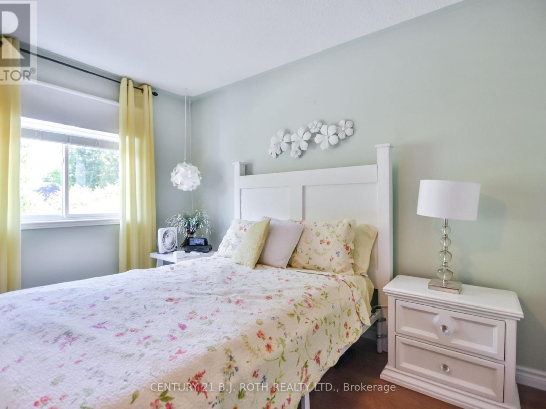 17 VIVIAN LANE, 