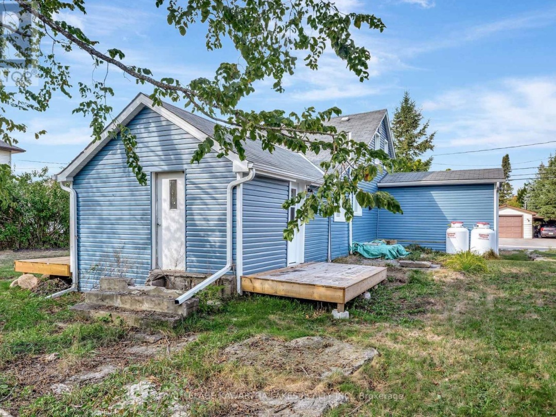 19 PRINCE STREET E, 