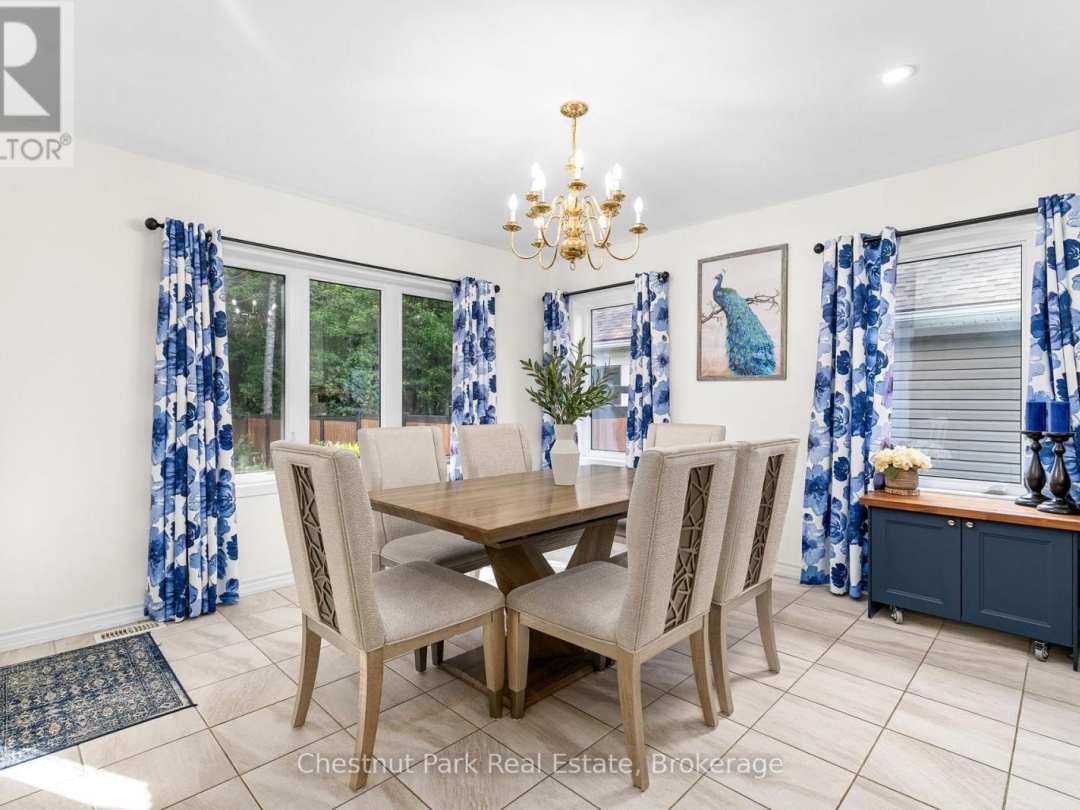 17 WINDSONG CRESCENT, 
