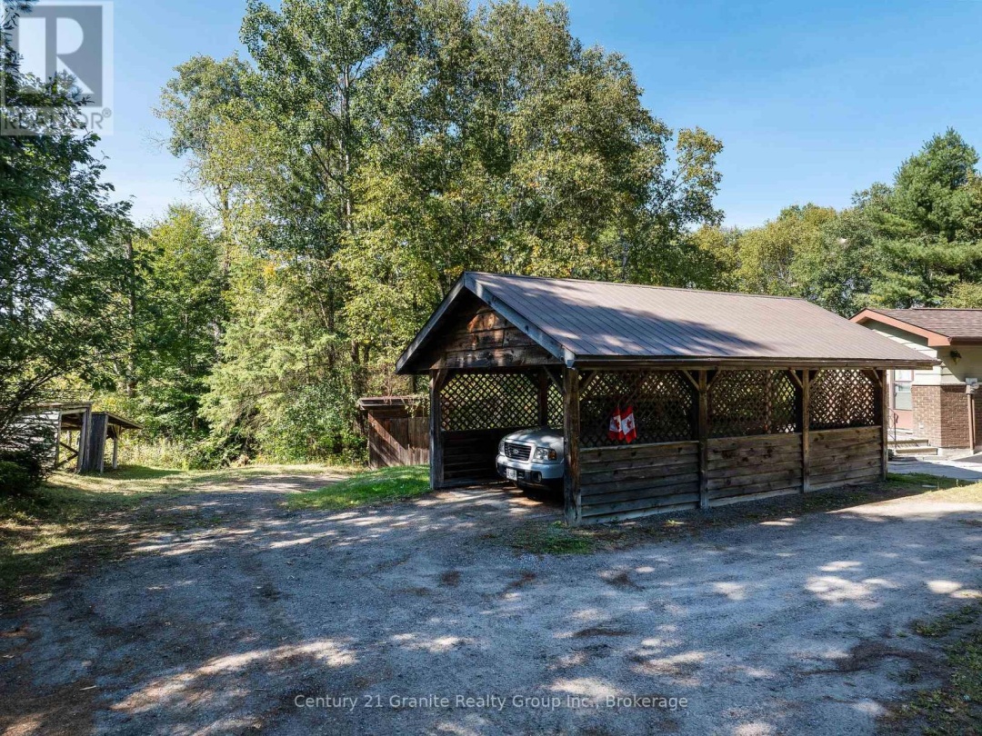 733 BOBCAYGEON ROAD, 