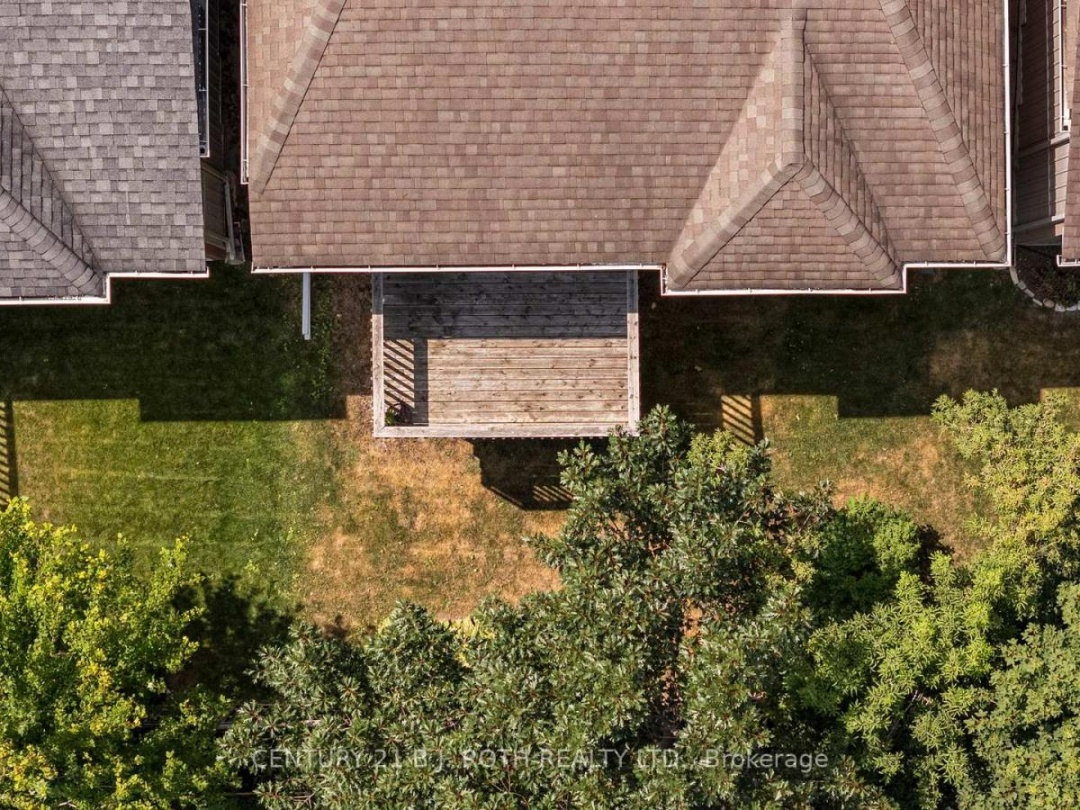 8 CANTERBURY CIRCLE, 