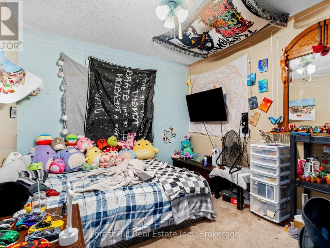12 CRESTVIEW DRIVE, 