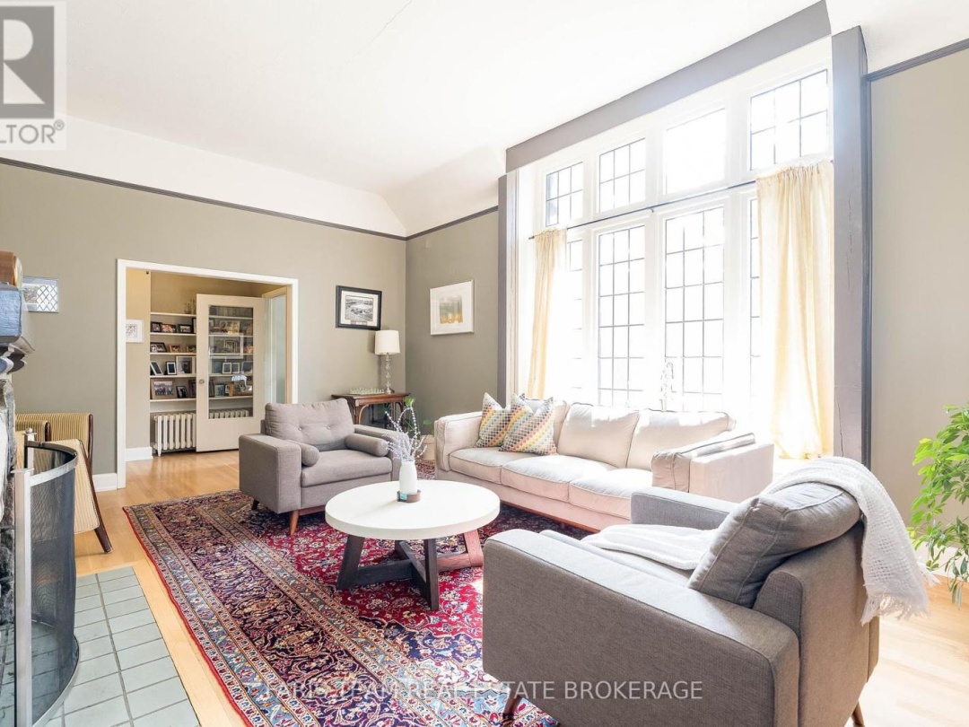 44 TECUMSETH STREET, 