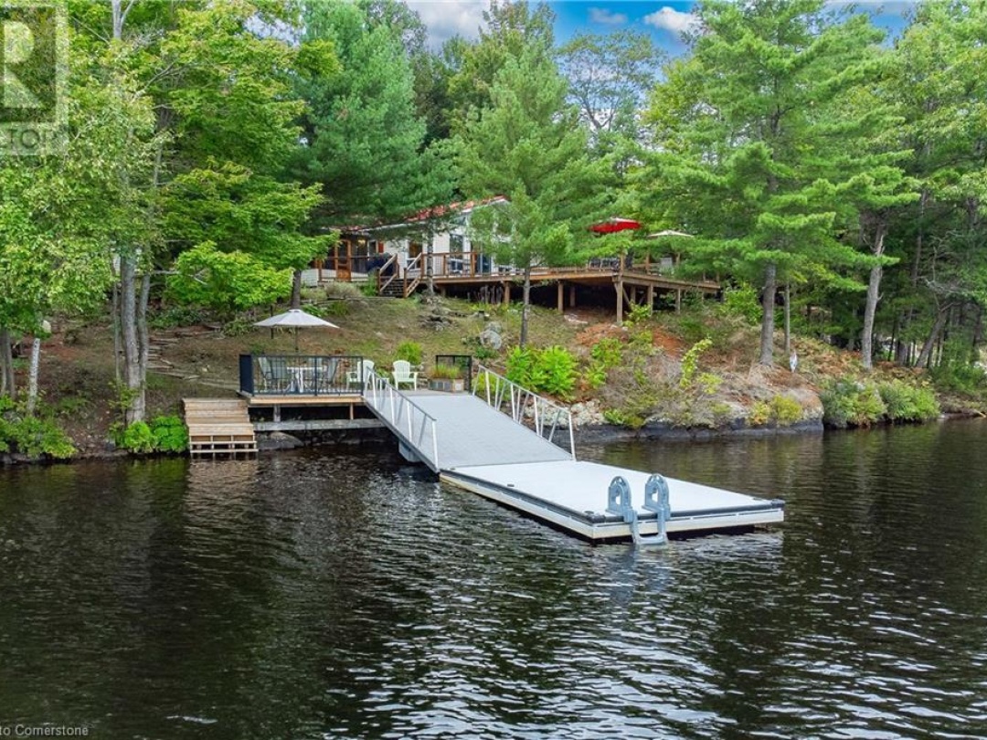 1076 Thanksgiving Rock Way, Kahshe Lake