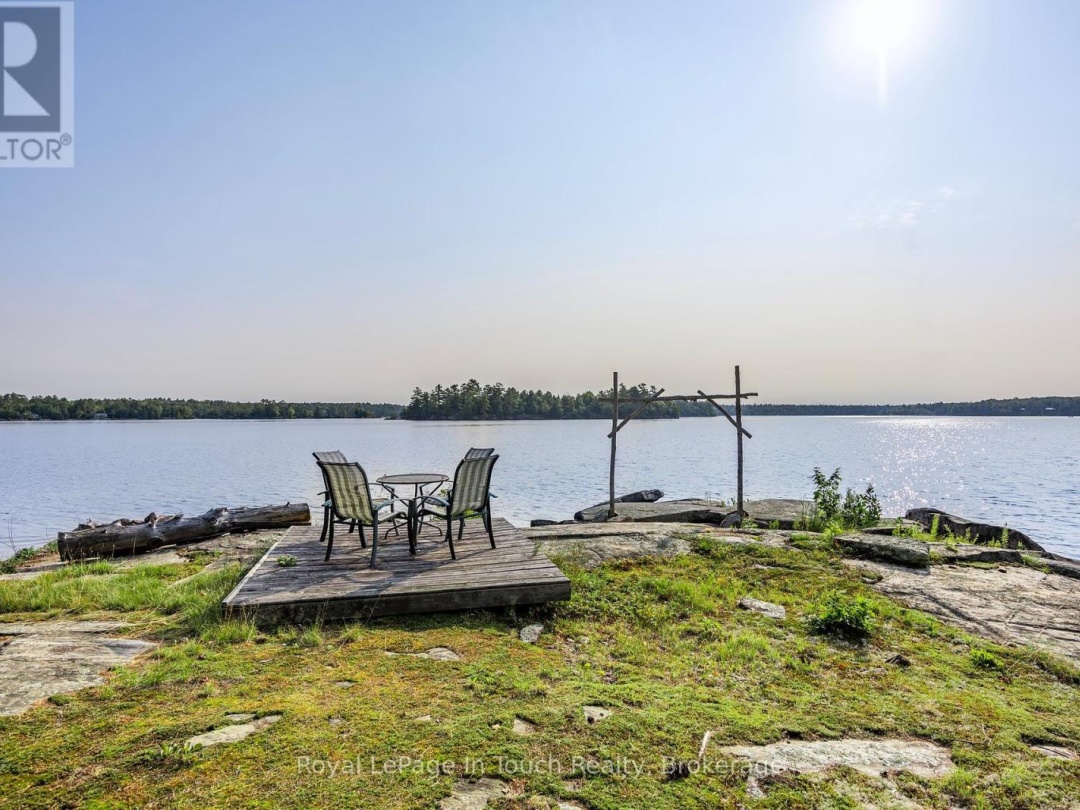 1916 Six Mile Lake Shore, Six Mile Lake