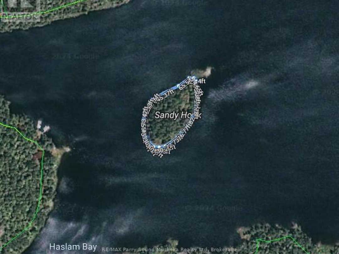 3 Sandy Hook, Wahwashkesh Lake