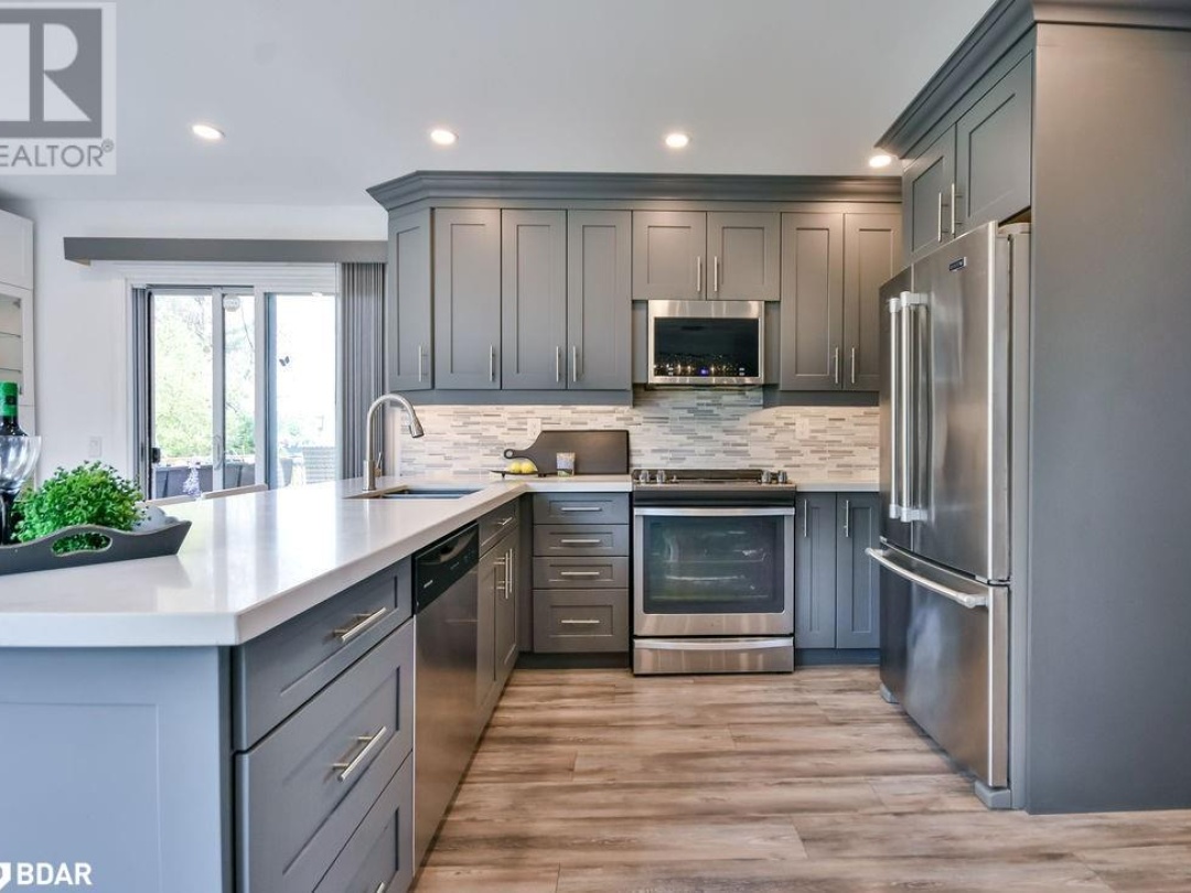 12 Frontier Avenue, Orillia