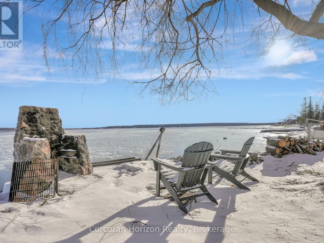 280 Robins Point Road, Georgian Bay