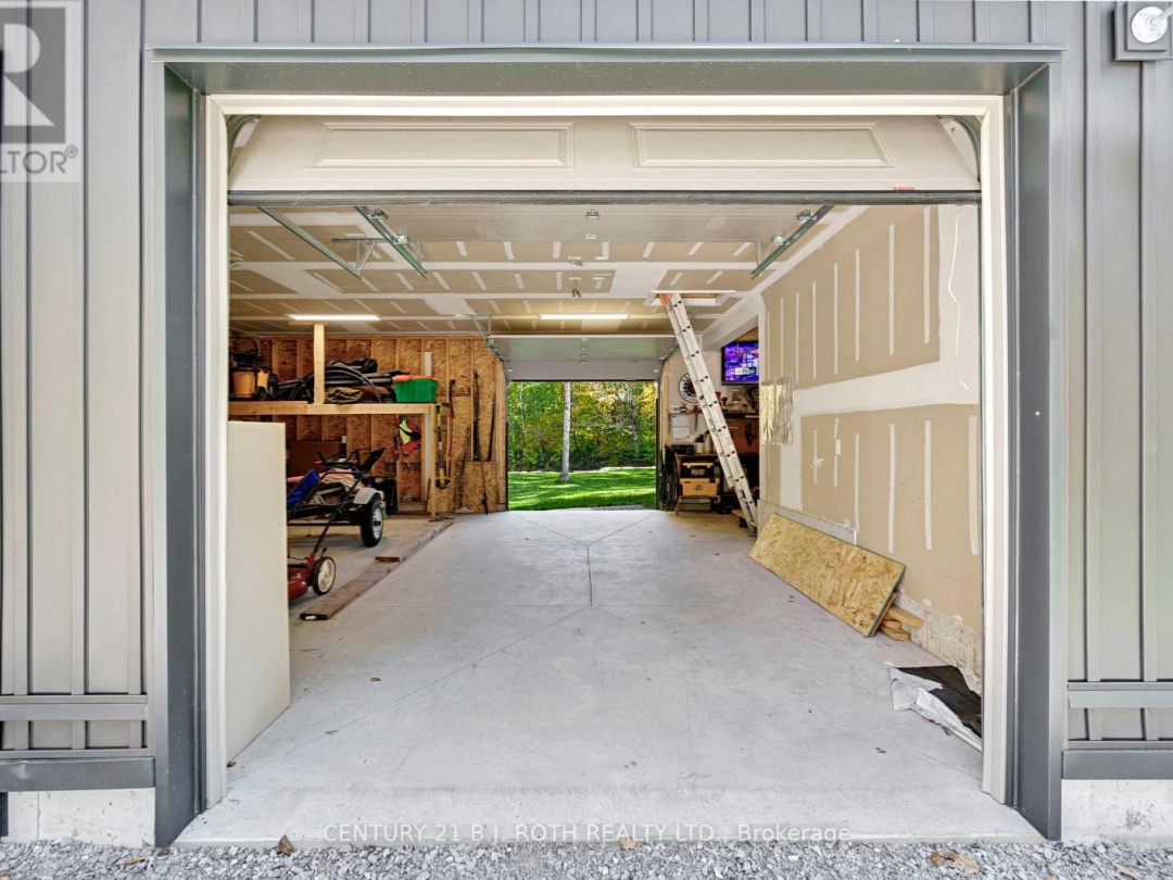 7377 DAVY DRIVE, 