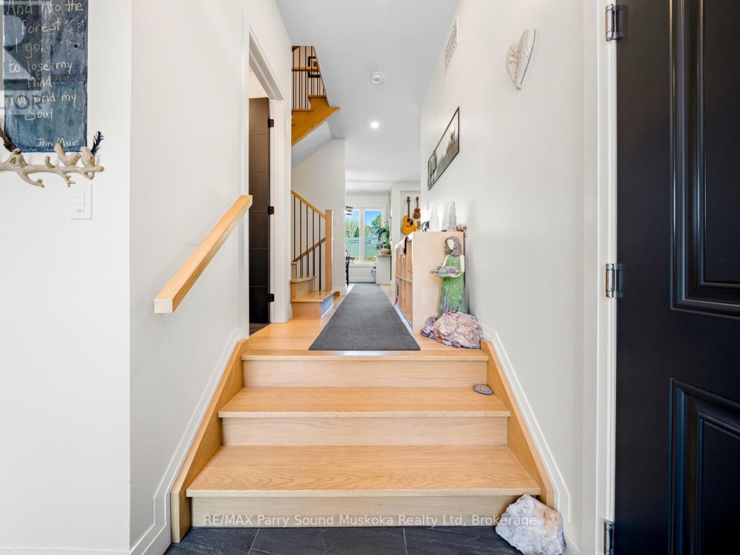 44 DENNIS DRIVE, Parry Sound