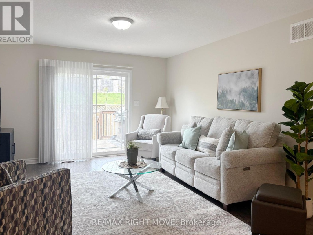 123 Lucy Lane, Orillia